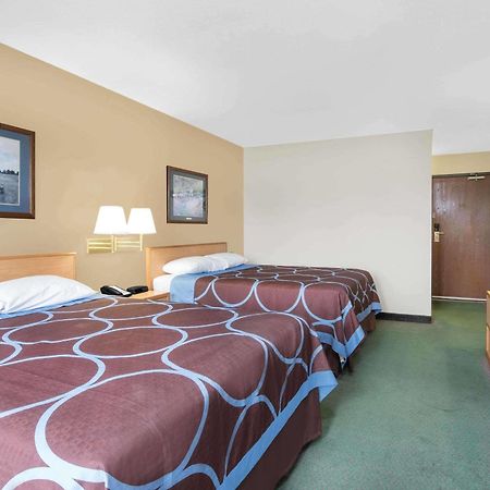 Northwoods Inn And Suites Ely Bagian luar foto